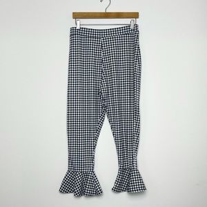 NWT Pretty Little Thing Gingham Cropped Pants with Loose Ruffled Pant Bottoms